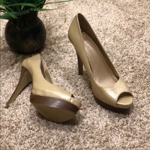 BCBG women shoes